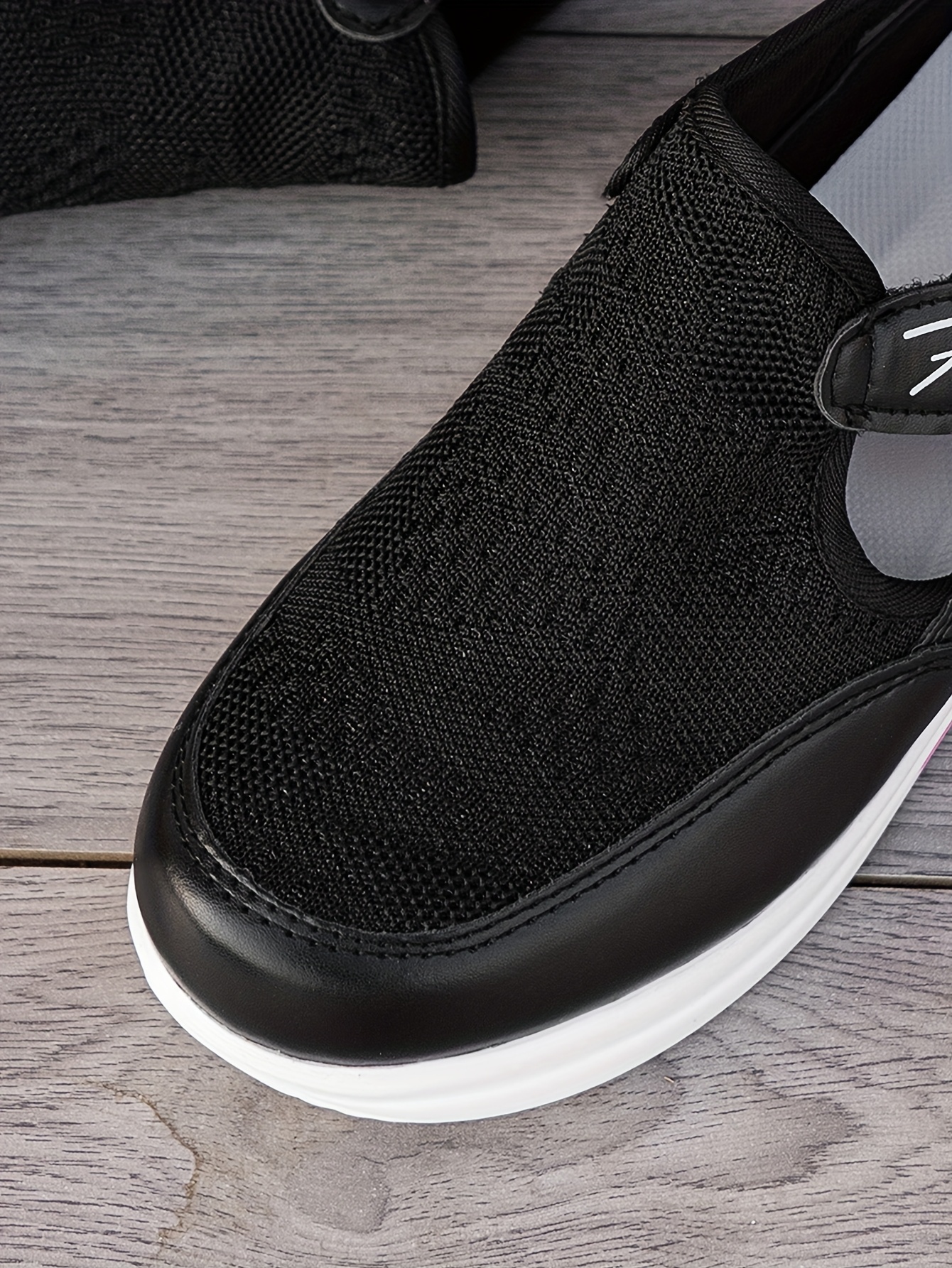 Baskets Femme Respirantes à Enfilage Facile - Chaussures Décontractées Légères avec Semelle en Caoutchouc, Design Noir & Rose, Confortables pour le Port Toute la Journée