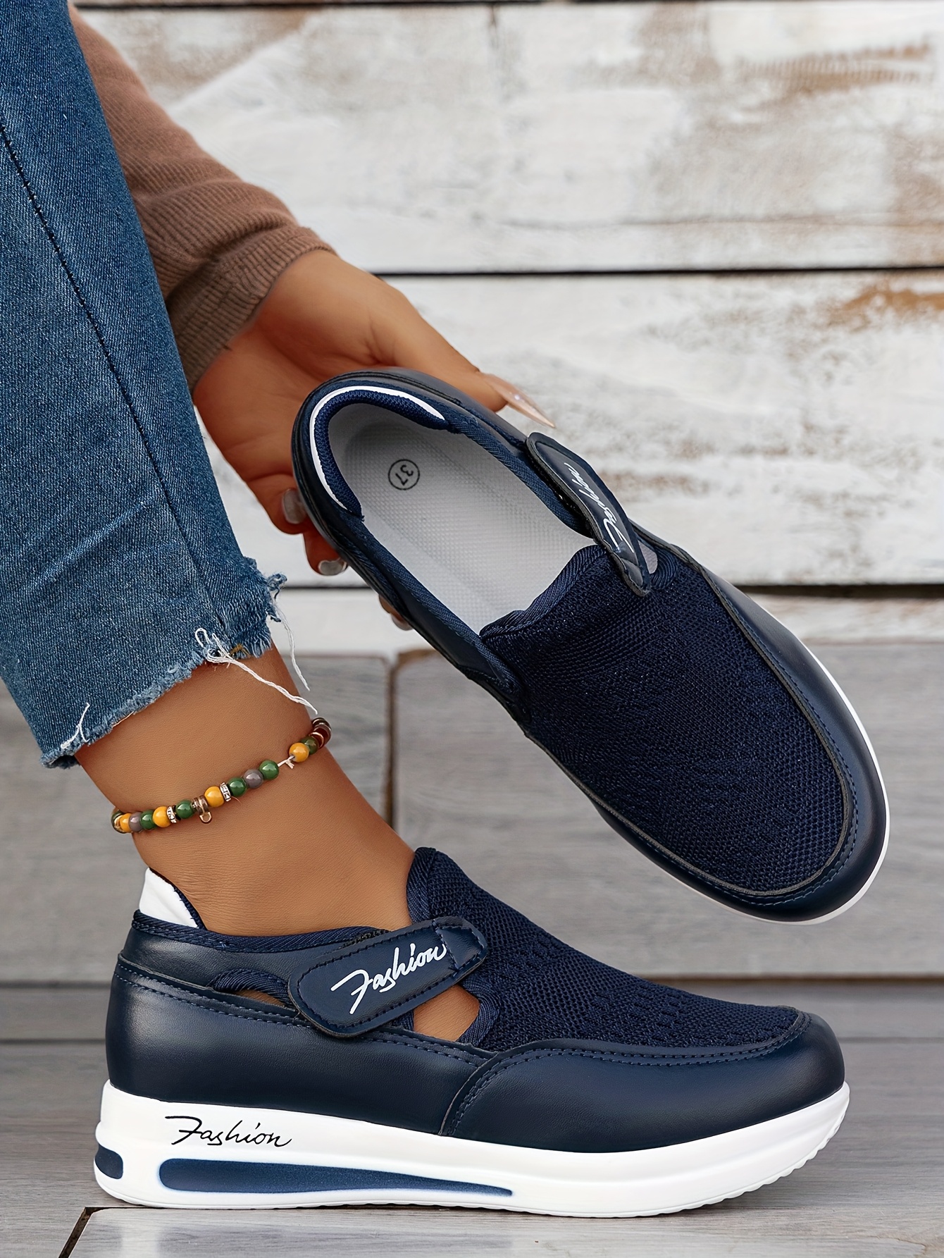 Baskets Femme Respirantes à Enfilage Facile - Chaussures Décontractées Légères avec Semelle en Caoutchouc, Design Noir & Rose, Confortables pour le Port Toute la Journée